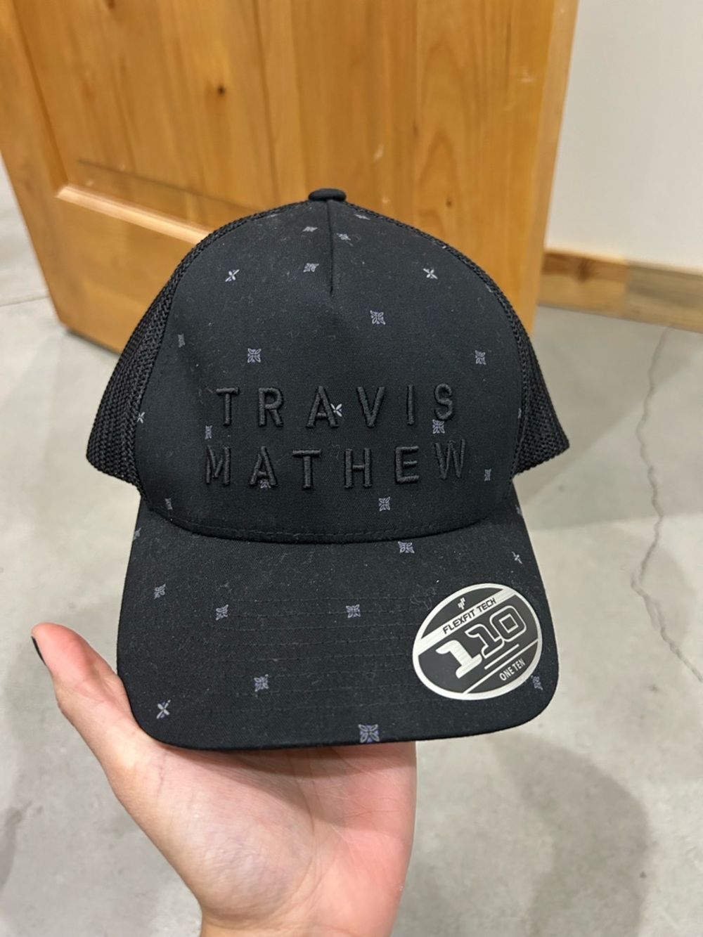 NWT Travis Mathew Shipwreck Beach Hat